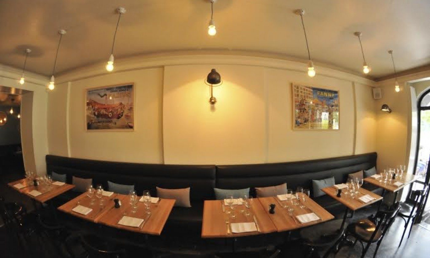 La salle et l'ambiance bistro du restaurant