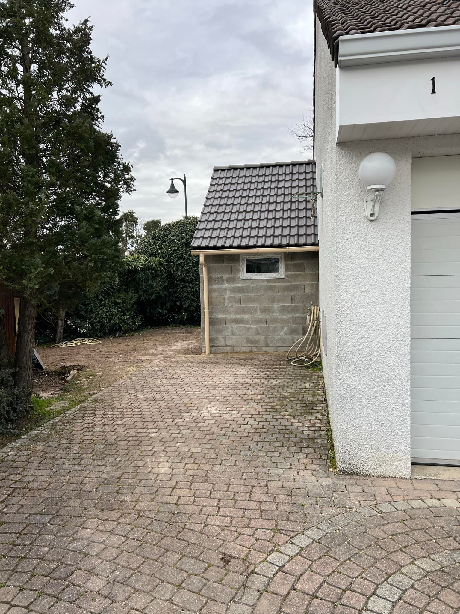 Pavage d’une entrée de maison à Orgeval : guide et réalisation (78)