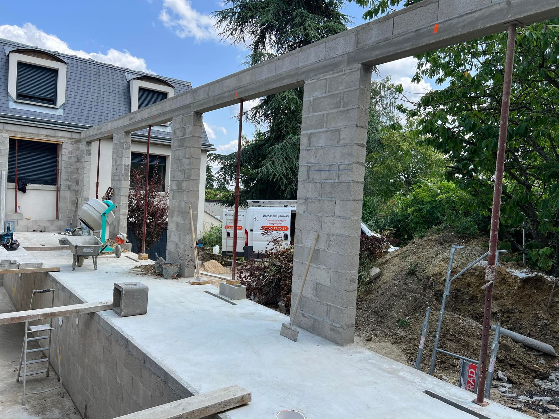 Chantier de gros œuvre M.C BAT dans les Yvelines