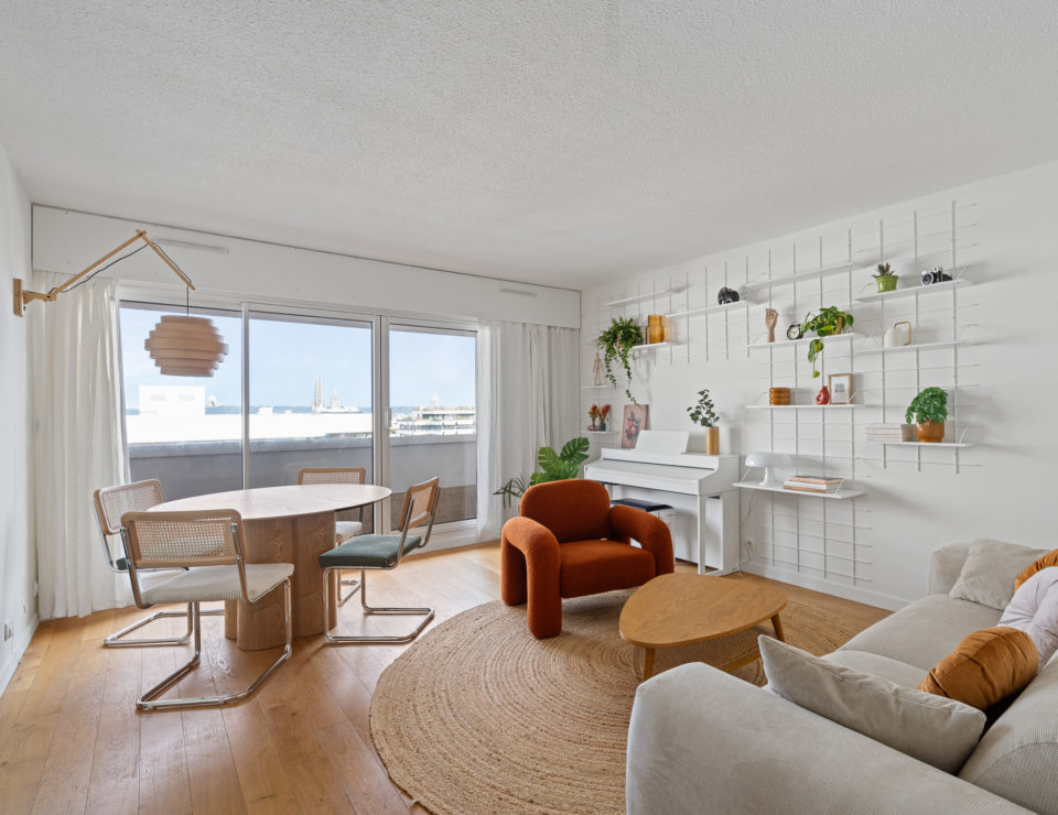 Salon rénové à Bordeaux