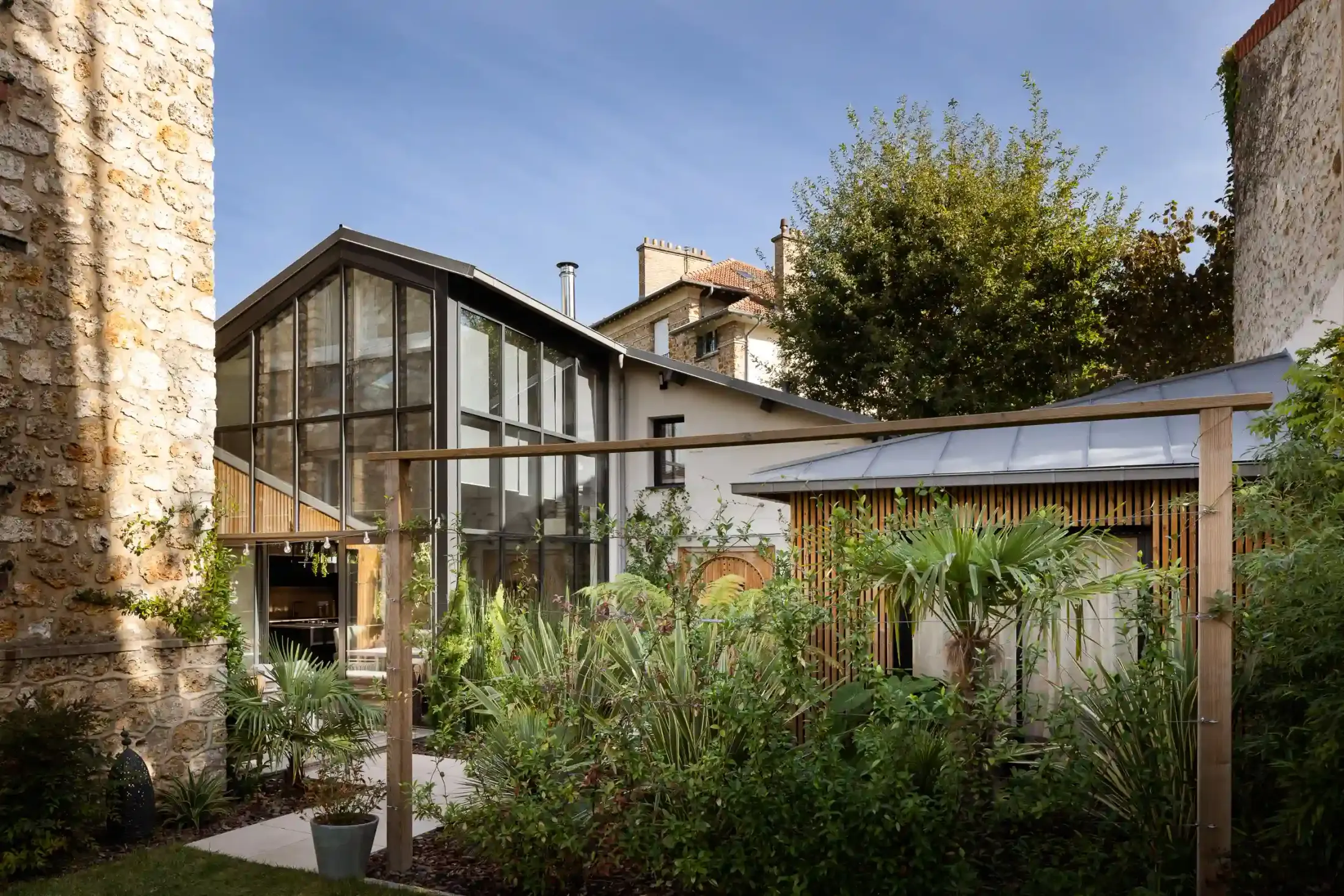 Transformation d'un hangar en loft, Le Chesnay — Tripode Architecture