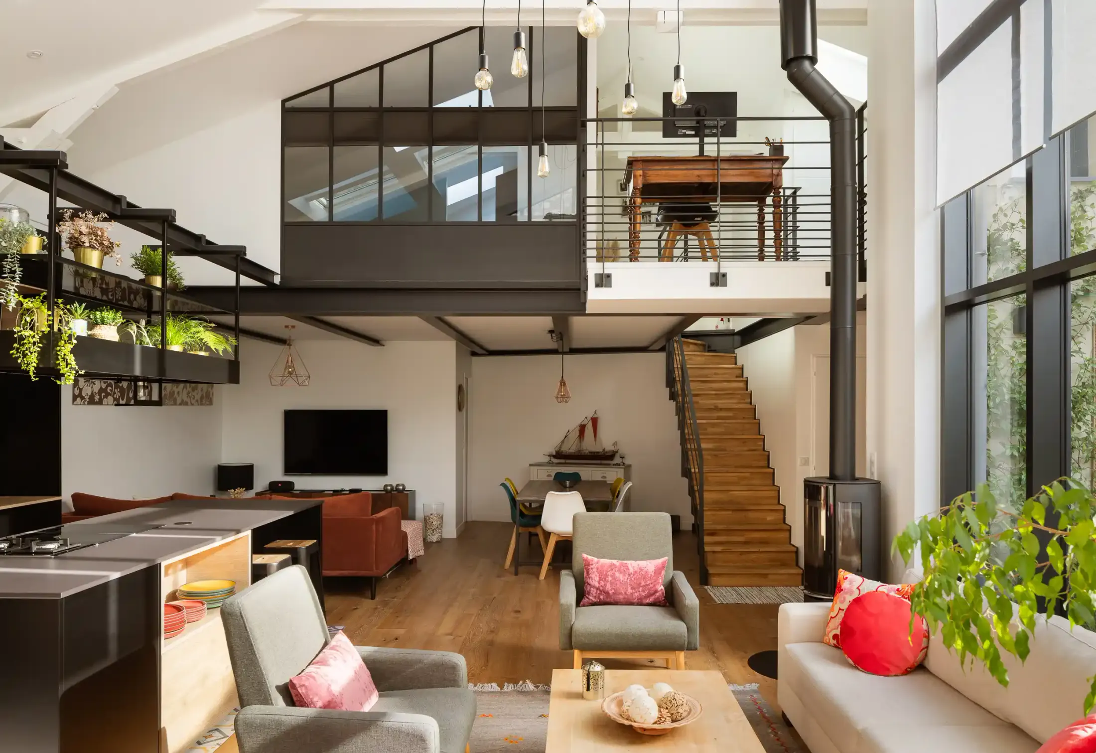 Transformation d'un hangar en loft — vue 2